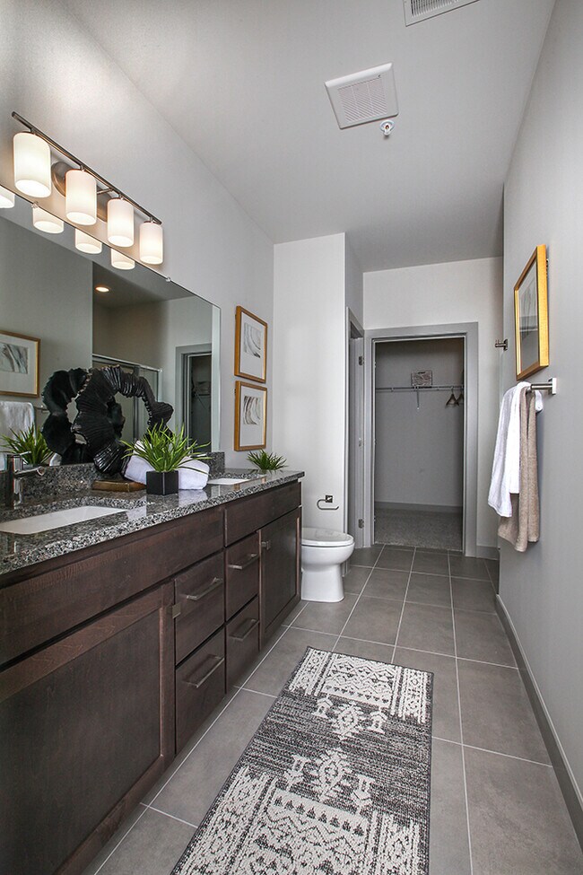 Fountain Circle of Auburn Hills Apartments Auburn Hills, MI