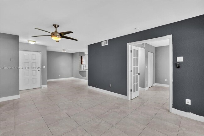 Photo - 2880 N Oakland Forest Dr Unit 213