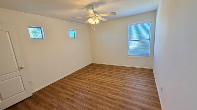 Photo - 21549 Backus Dr