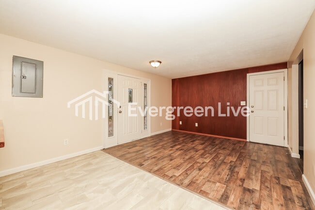 Photo - 6660 Celestine St