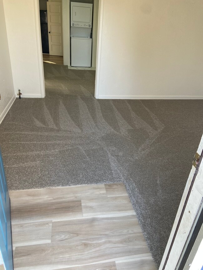 Photo - 112 S 9th St