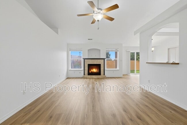 Photo - 5619 Coppercap Mountain Ln