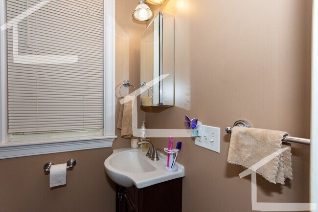Photo - 15 St Lukes Rd