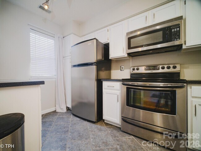 Photo - 6124 Heath Ridge Ct