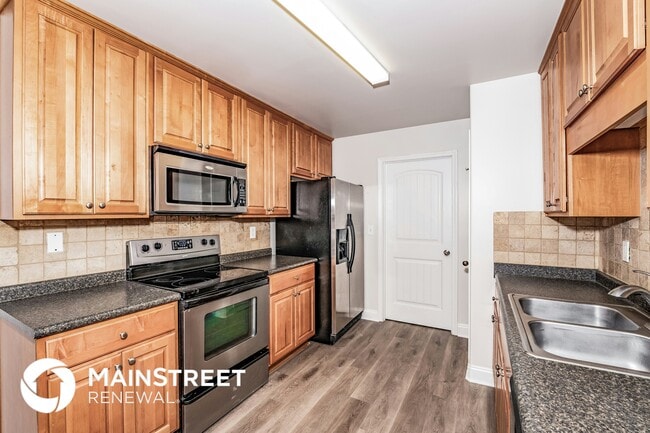 Photo - 105 Clover St