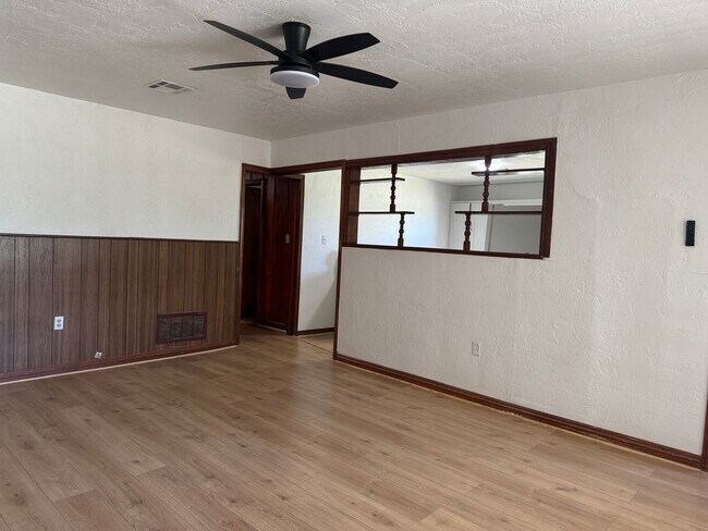 Photo - 813 SW E Ave Unit 813 SW E Ave Apt A