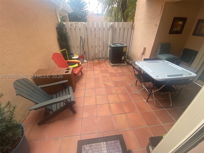 Photo - 11800 SW 80th St