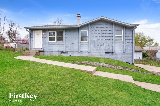 Building Photo - 19304 E 7th St N