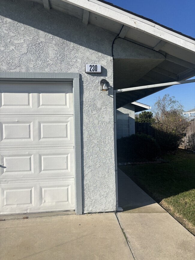 Photo - 230 Ventanas Ave