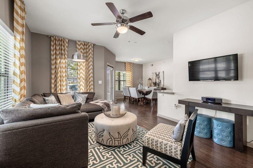 Photo - 350 Cypress Creek Road Unidad A1