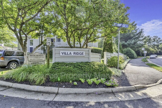Photo - 11041 Villaridge Ct