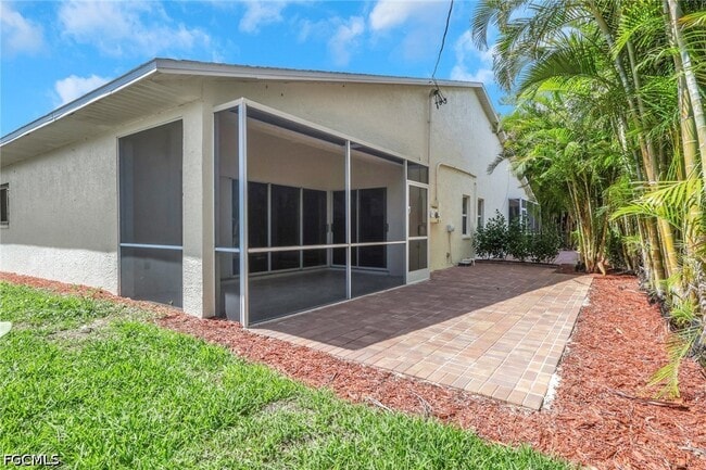 Photo - 5013 SW 16th Pl