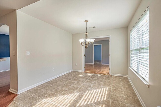 Photo - 223 Whitchurch St