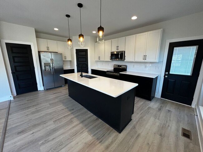 Photo - 427 Toney Rd