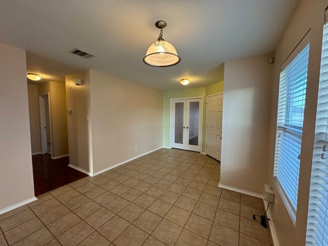 Photo - 5704 Capricorn Loop