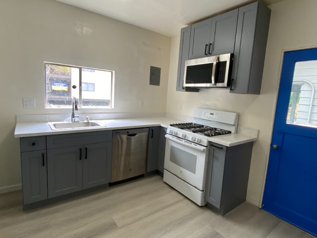 Photo - 2344 Fulton St