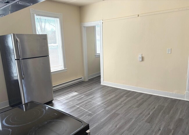 Photo - 137 Clifton St