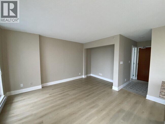 833 Agnes St Unit 1002