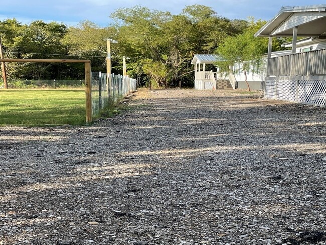 Photo - 4915 Apache Ln