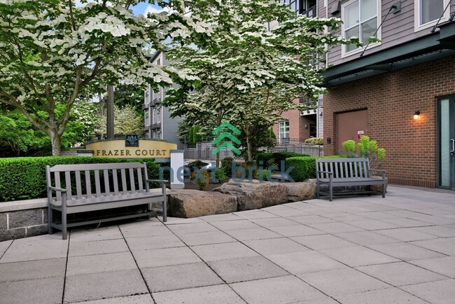 Photo - "Charming 1-Bedroom Condo in Redmond: Cozy Living with Modern Comfort at 641 Sq Ft!" Unit 107