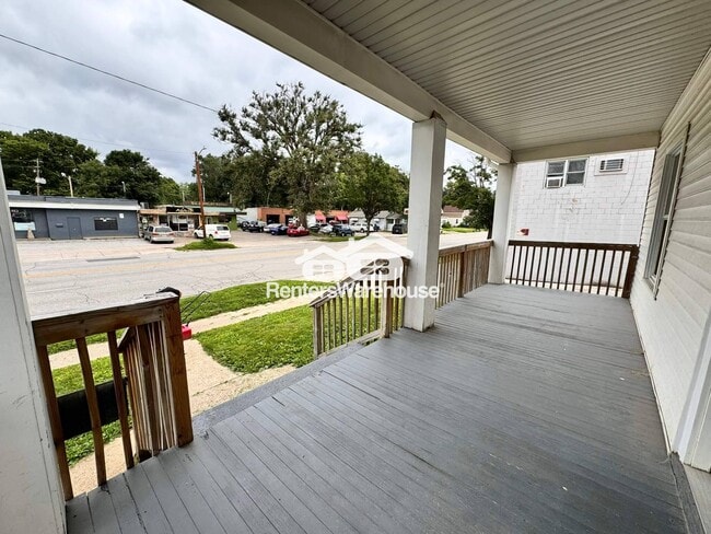 Photo - 1703 E Grand Ave