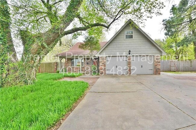 Building Photo - Charming 4BD/3BTH Home Near Lake Overholser – Prime Location & Spacious Backyard