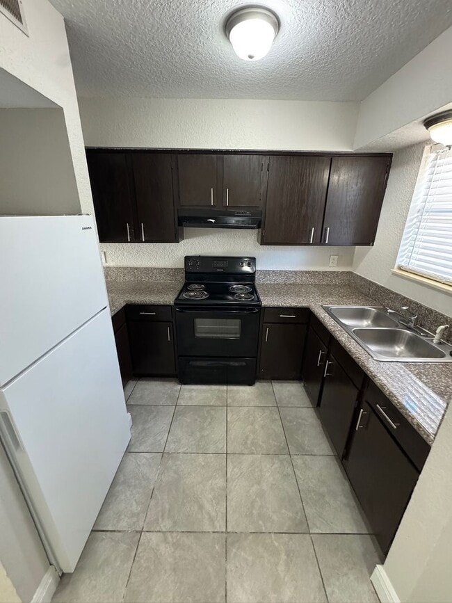 Photo - 1199 Bentley Rd Unidad 4