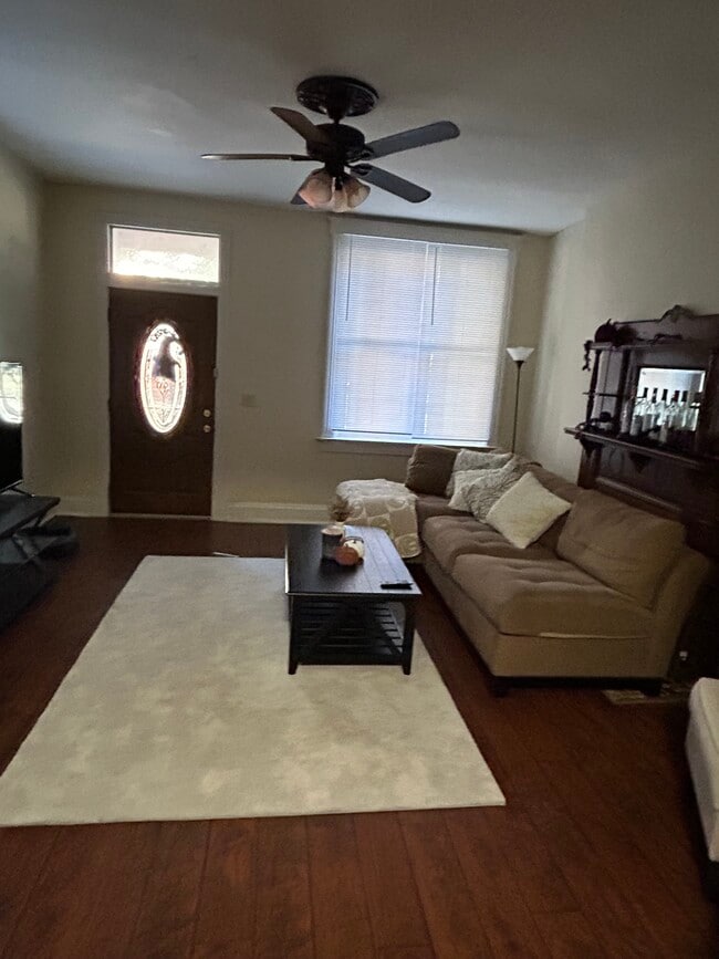 Photo - 2154 W Clifton Ave