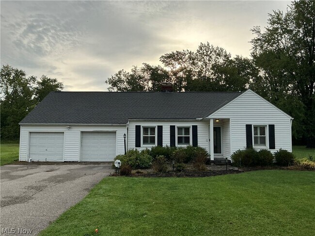 Photo - 3653 Brainard Rd
