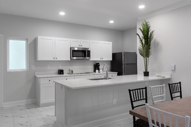 Photo - 800 Windy Hill Rd