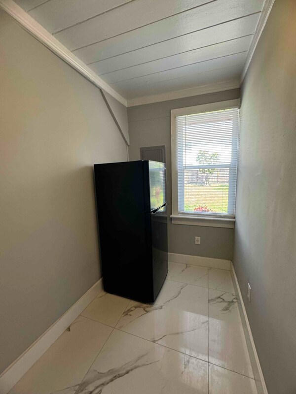 Photo - 921 N 19th Ave Unidad 9