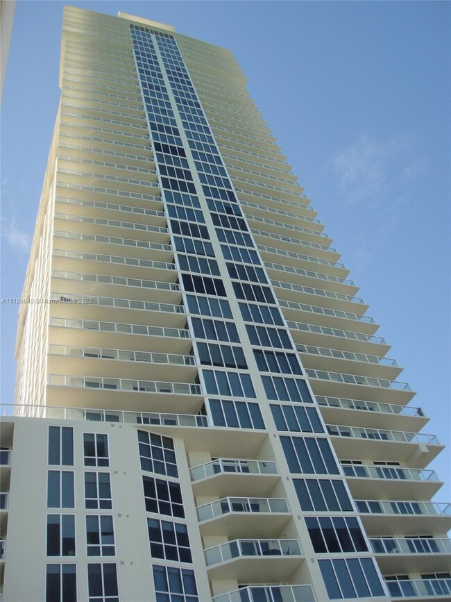 Photo - 16699 Collins Ave Condominio Unidad 2903