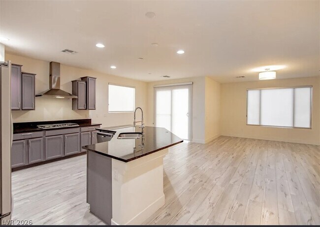 Photo - 7148 Avana St