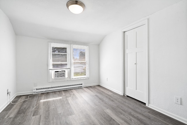 Photo - 102 S West St Unit 5