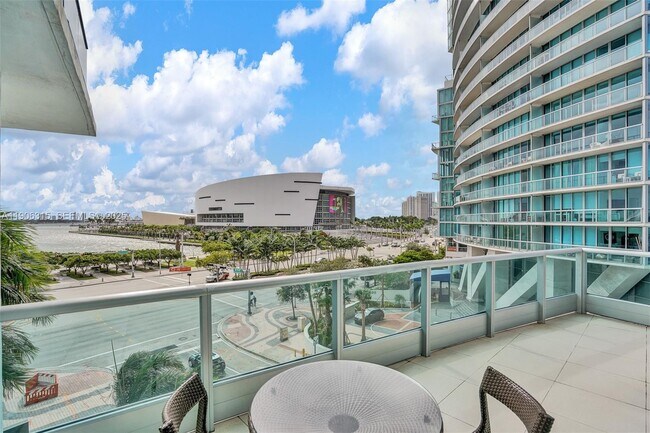 Building Photo - 900 Biscayne Blvd Unit 501