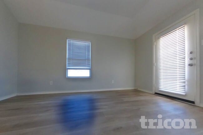 Photo - 12809 Carpenter Ln