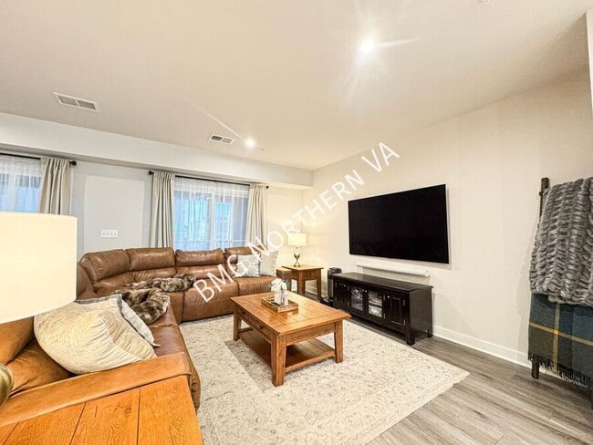 Photo - 1636 Kirkman St