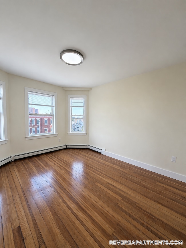 2 Malden St Unit 4