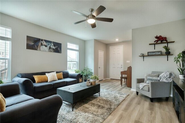 Photo - 209 Asher Blue Dr
