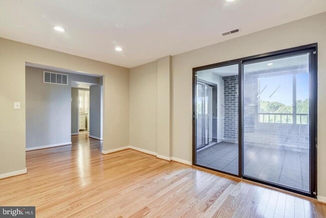 Photo - 11500 Fairway Dr Unit 606