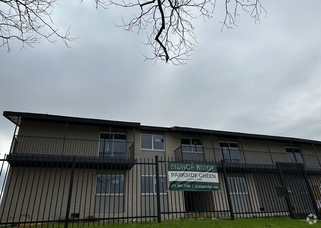 Building Photo - Parkside Green at Bishop Rental