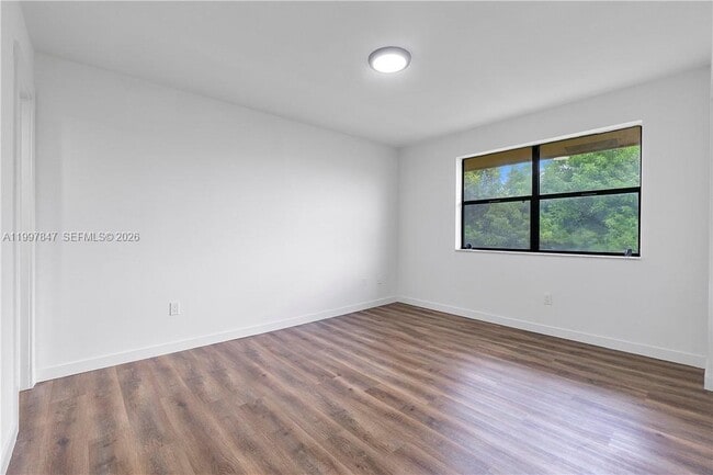 Photo - 6690 W 26th Ct Unidad 23-16