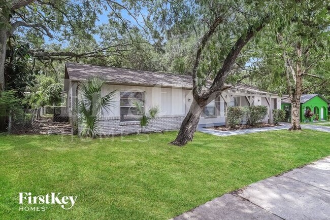 Photo - 3211 E Paris St