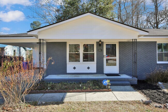 Photo - 1923 Ashton Rd House