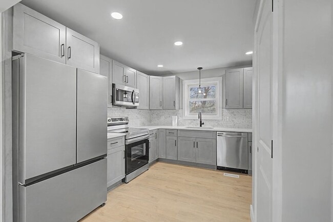 Photo - 534 Rosewood Dr