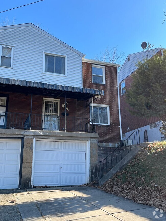 Building Photo - 3 Bedroom Stanton Heights House