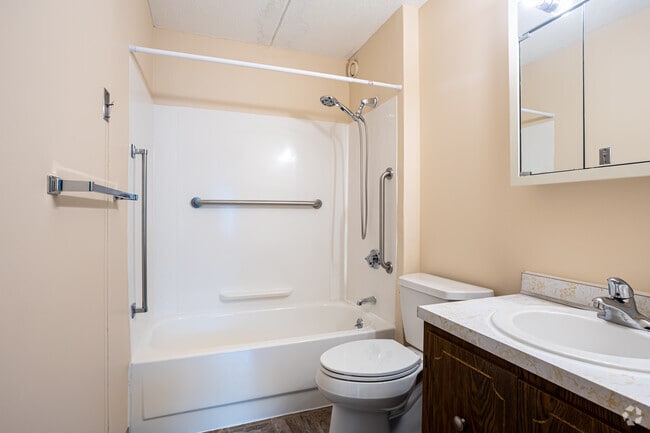 2BR, 1BA