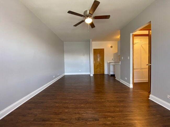 Photo - 4031 N Kenmore Ave Unit 409