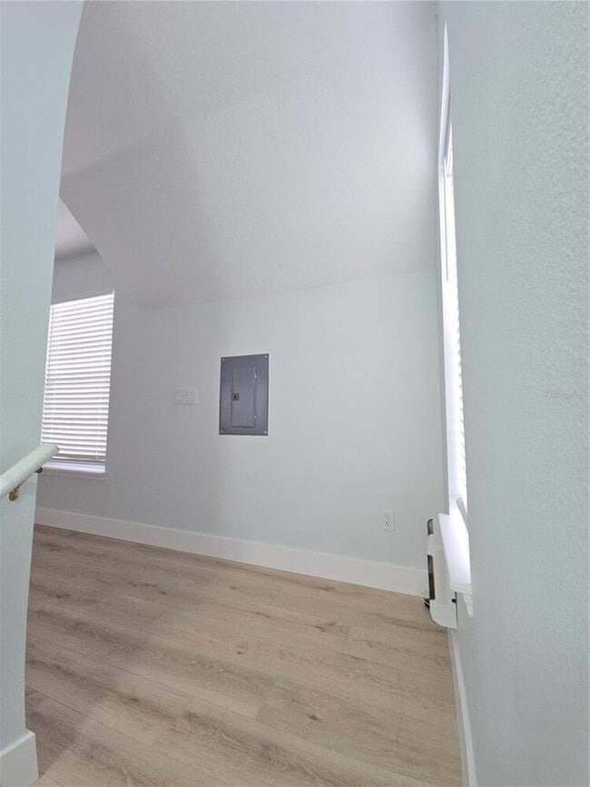 Photo - 104 Eastpark Crescent