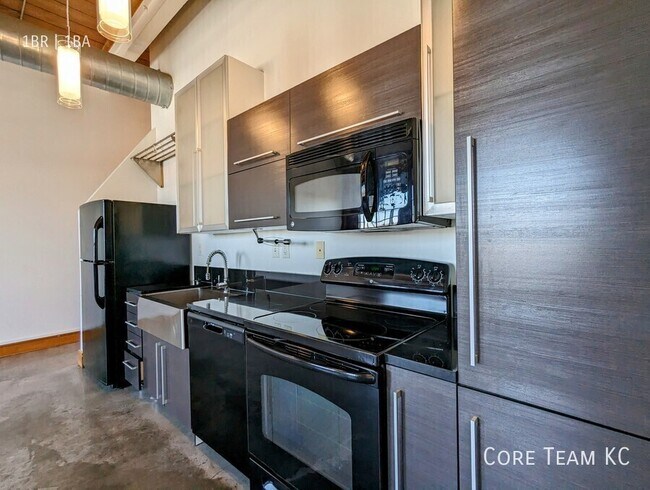 Photo - 382 W 22nd St Unit 309